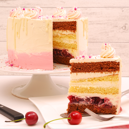 Schoko-Schmand-Torte mit Kirschen