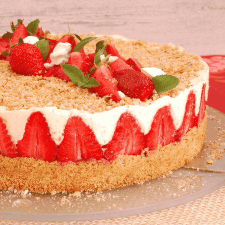 Erdbeer-Mandeltorte mit Puddingcreme