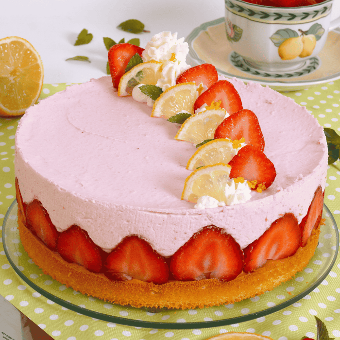 Erdbeermousse Torte