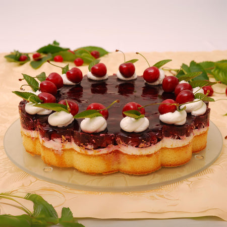 Schmand-Kirsch-Torte