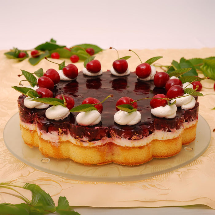 Schmand-Kirsch-Torte