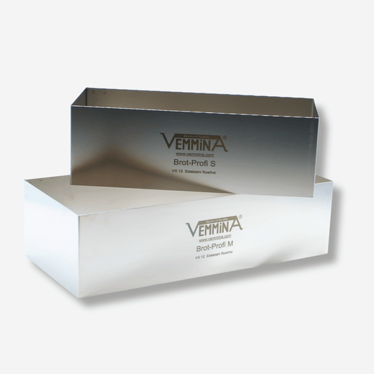 Brot-Profi bread baking forms in sizes S and M, made for consistent and reliable baking results.